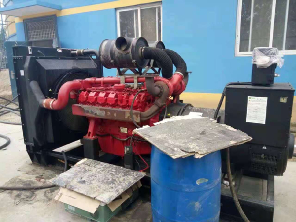 越秀关于柴油发电机组水箱污垢的产生与清理