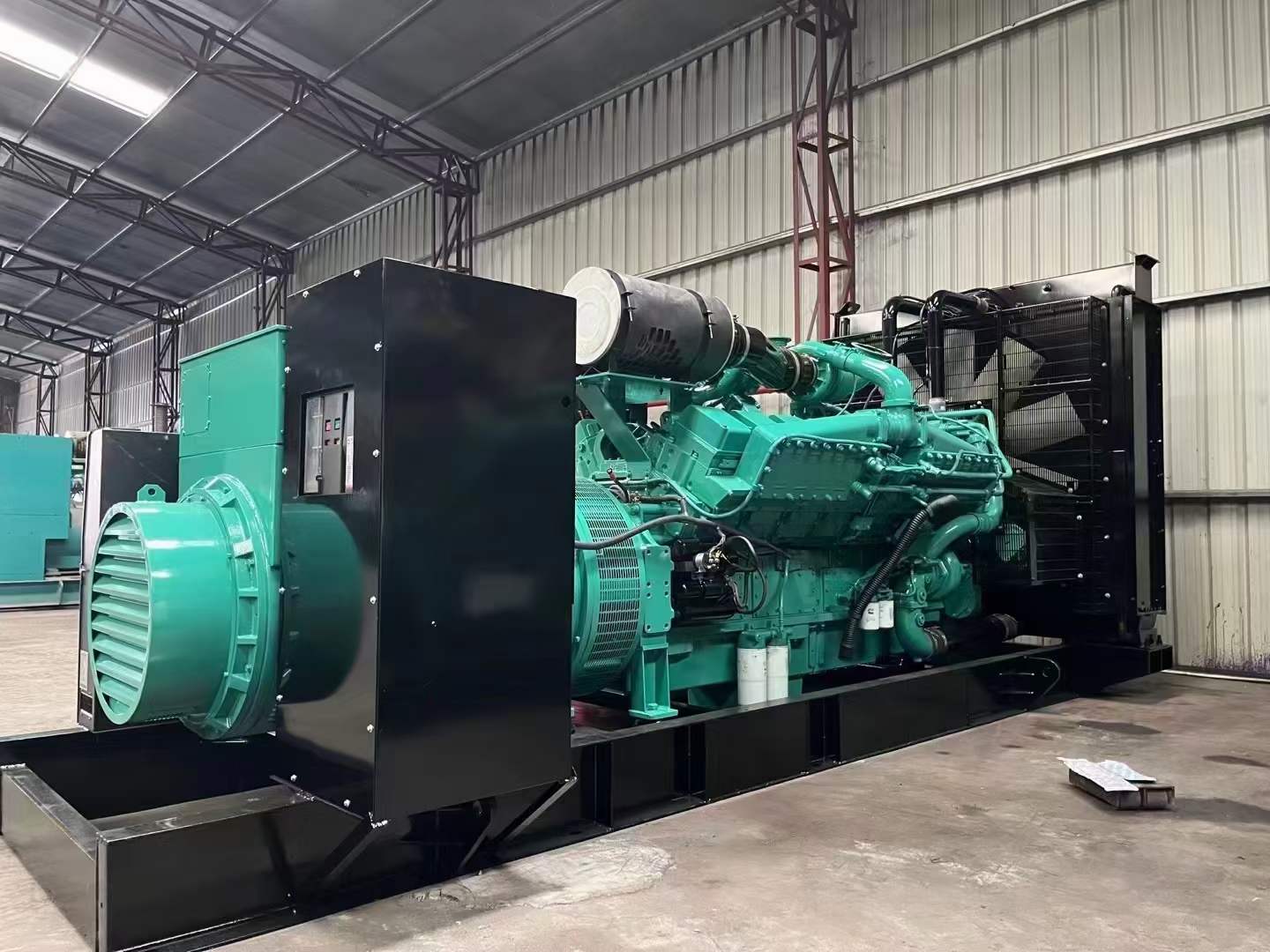 越秀如何降低 800kW 柴油发电机输出电流的波动？